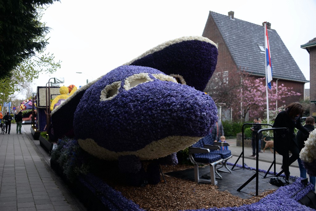 ../Images/Bloemencorso Noordwijkerhout 089.jpg